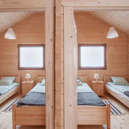 Drewniane Przystan Kajaczek Lodge *