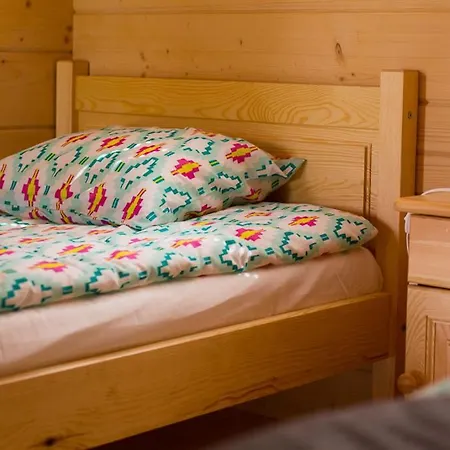 Lodge Drewniane Przystan Kajaczek *