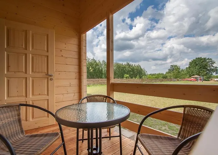 Drewniane Przystan Kajaczek Lodge