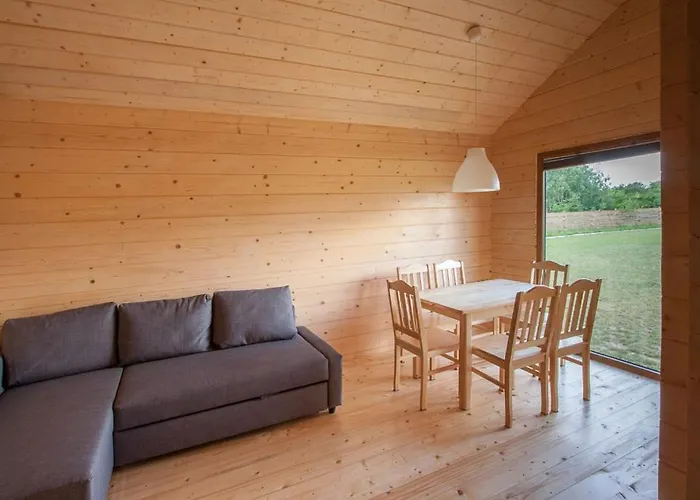 Drewniane Przystan Kajaczek Lodge *